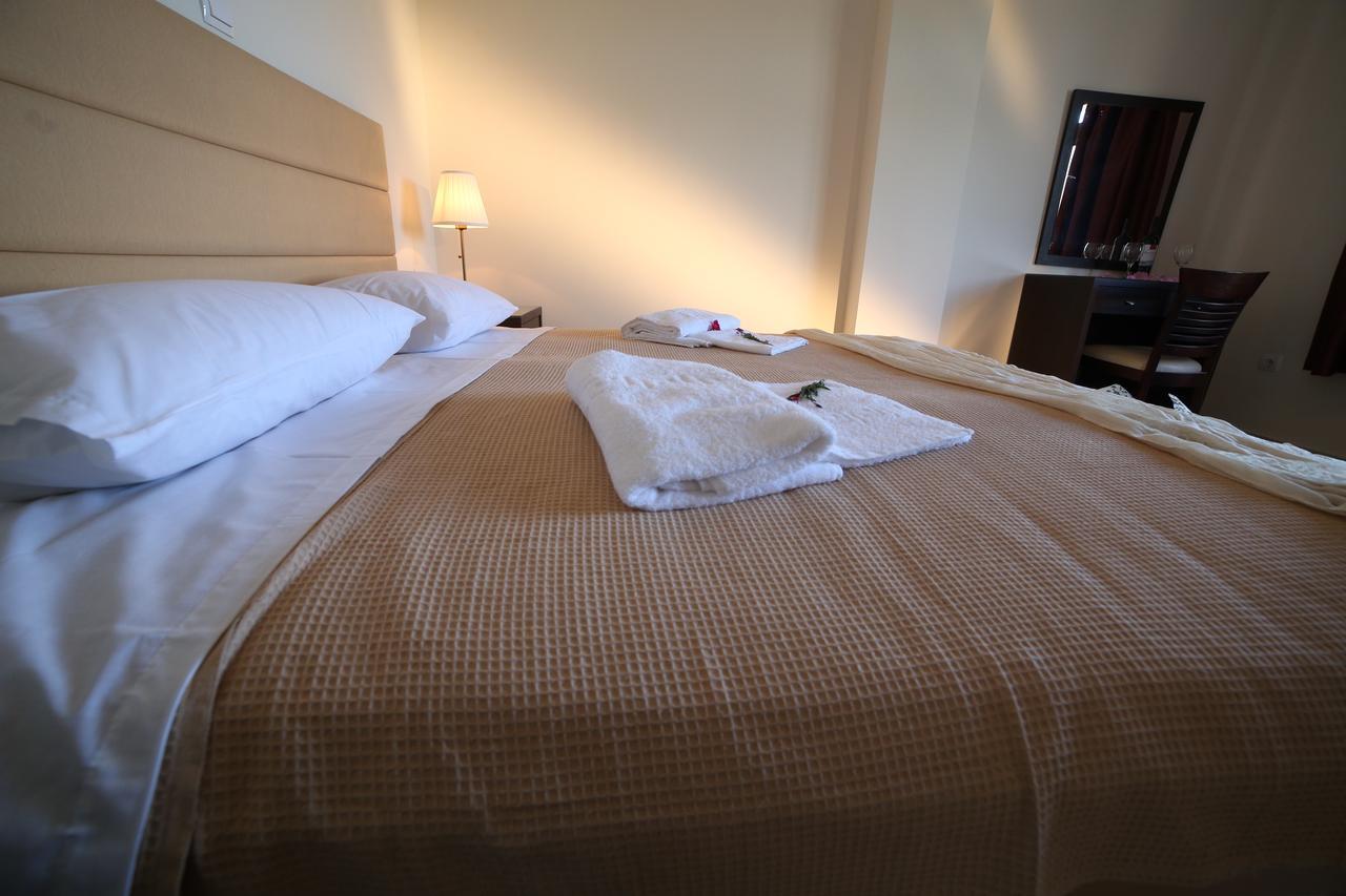 Ionion Fos Aparthotel 3*